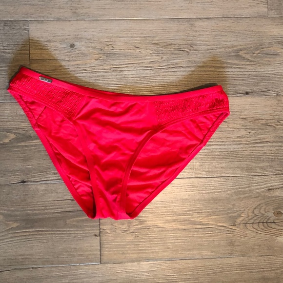 Red Lole swim bottoms - Picture 9 of 12